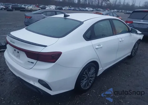 2024 Kia Forte Gt-Line из США, поврежденный, VIN 3KPF54AD4RE763339